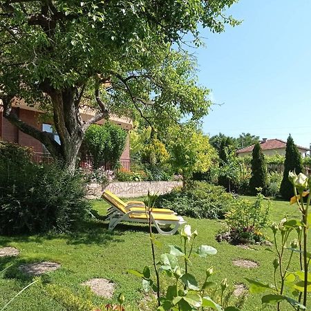 Villa Prolet General-Kantardzhievo Buitenkant foto