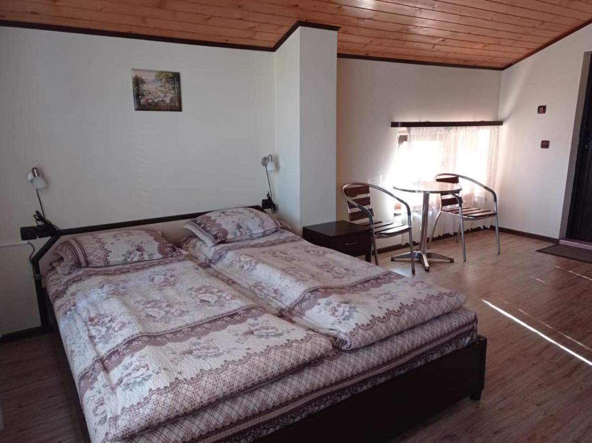 Villa Prolet General-Kantardzhievo Buitenkant foto