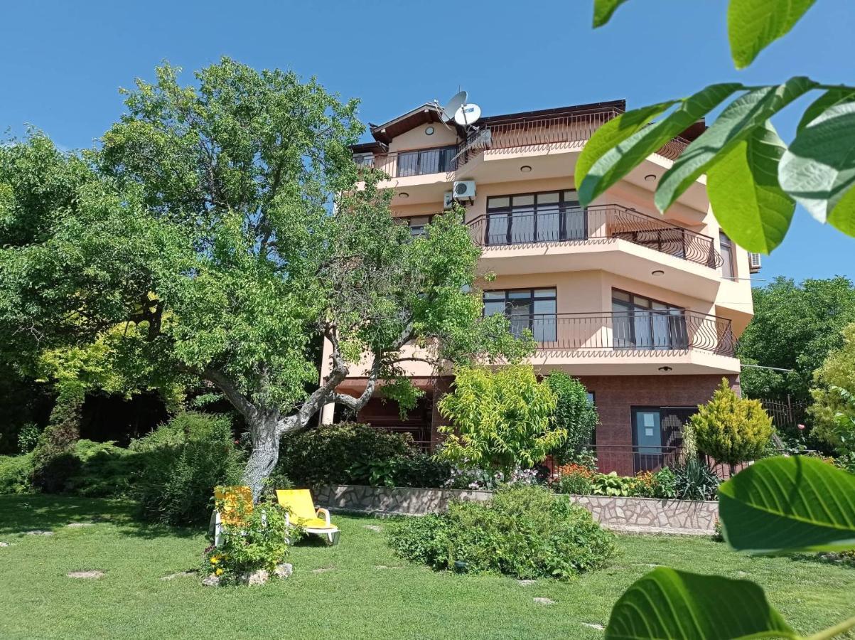 Villa Prolet General-Kantardzhievo Buitenkant foto