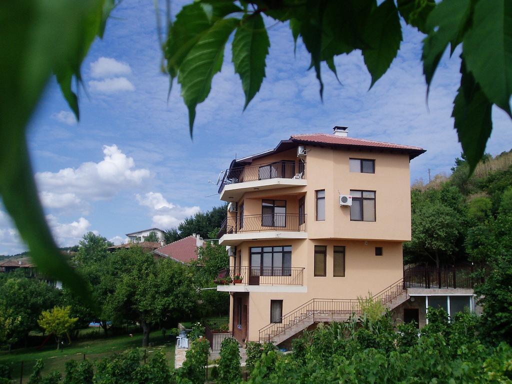 Villa Prolet General-Kantardzhievo Kamer foto