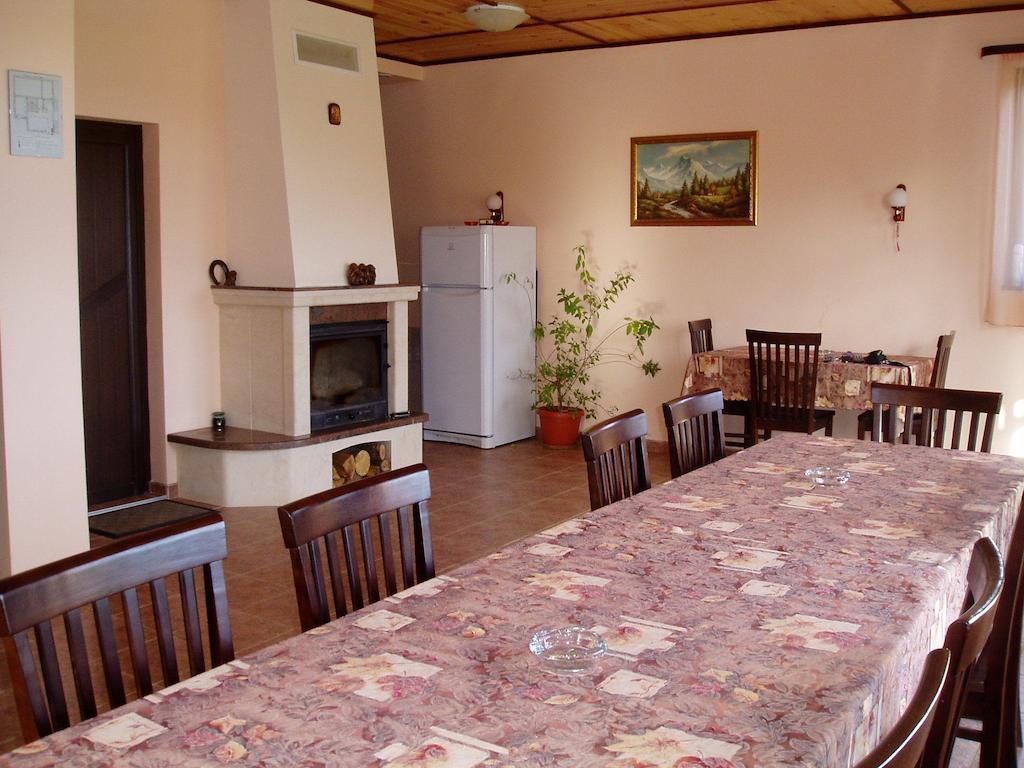Villa Prolet General-Kantardzhievo Kamer foto